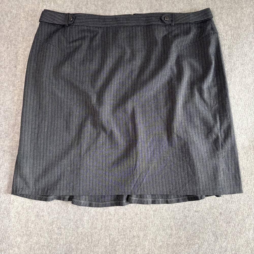 Lane Bryant Career Pencil Skirt Womens 26 Gray Pinstripe Back Slit Stretch